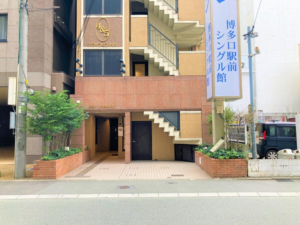 Toyoko Inn Hakata-Guchi Ekimae Fukuoka  Esterno foto